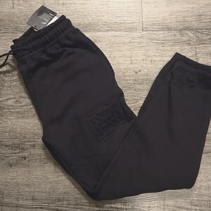 NWT FNF Unisex Slim-Fit Embossed Jogger Sweatpant